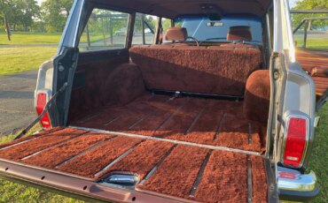 Jeep-Grand-wagoneer-1989-Charcoal-Burgundy-24