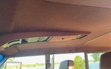 Jeep-Grand-wagoneer-1989-Charcoal-Burgundy-4