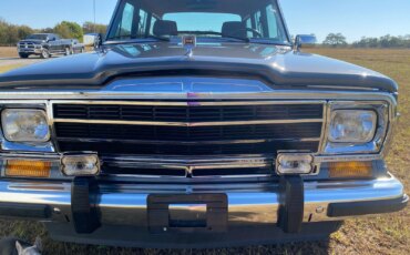 Jeep-Grand-wagoneer-1989-Charcoal-Burgundy-42