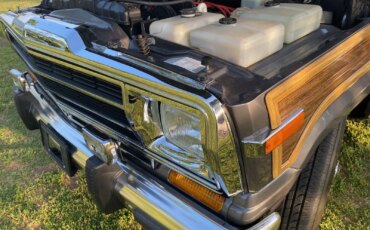 Jeep-Grand-wagoneer-1989-Charcoal-Burgundy-5