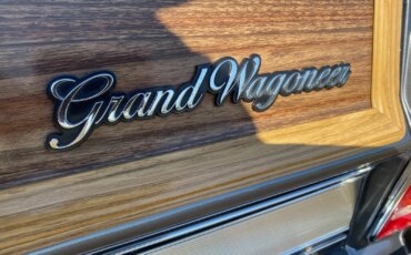 Jeep-Grand-wagoneer-1989-Charcoal-Burgundy-51