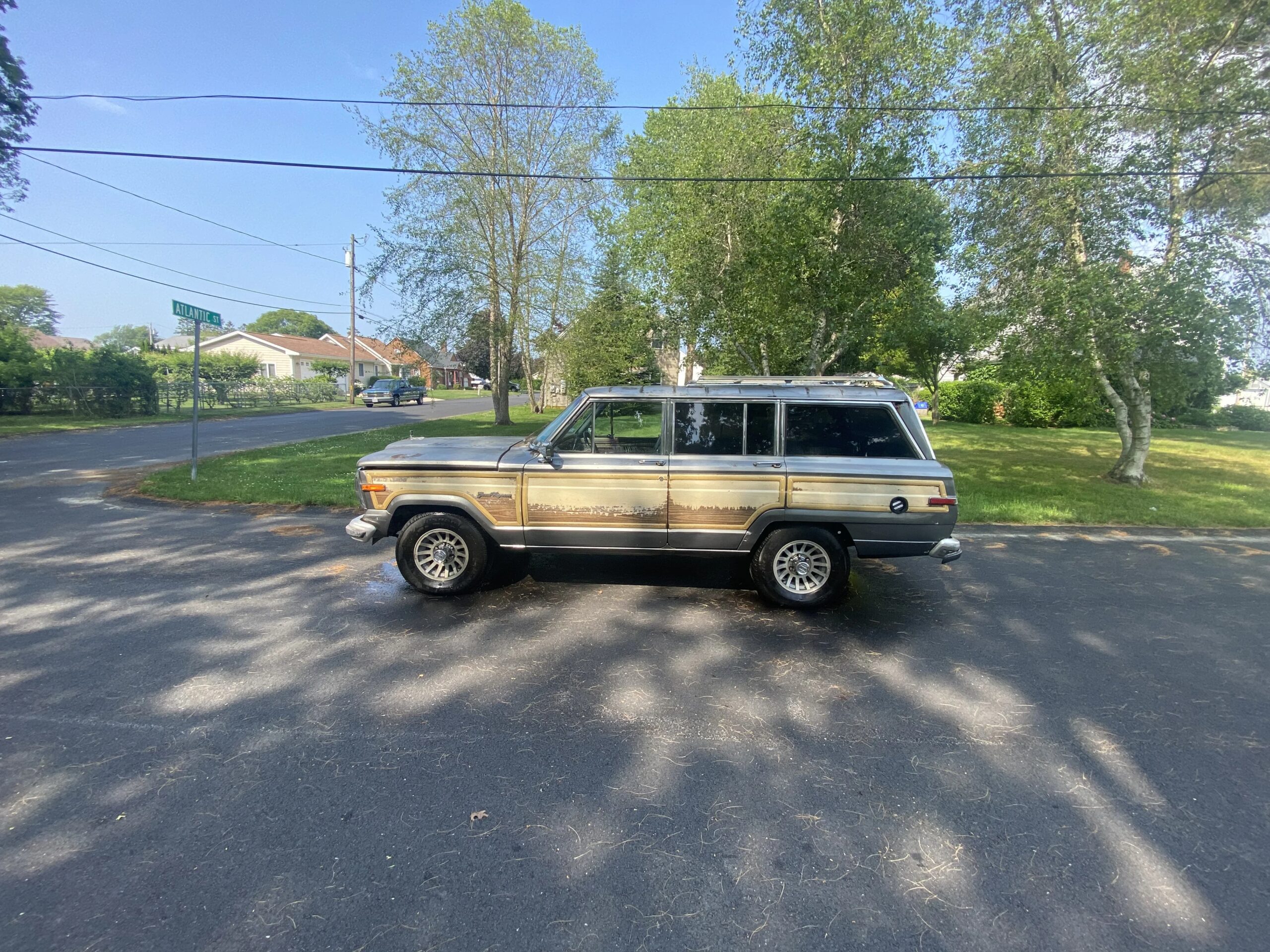 Jeep-Grand-wagoneer-1989-Gray-Burgundy-1