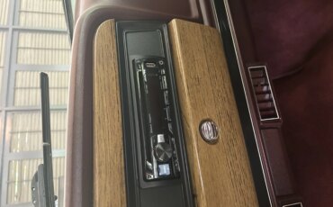 Jeep-Grand-wagoneer-1989-Gray-Burgundy-15