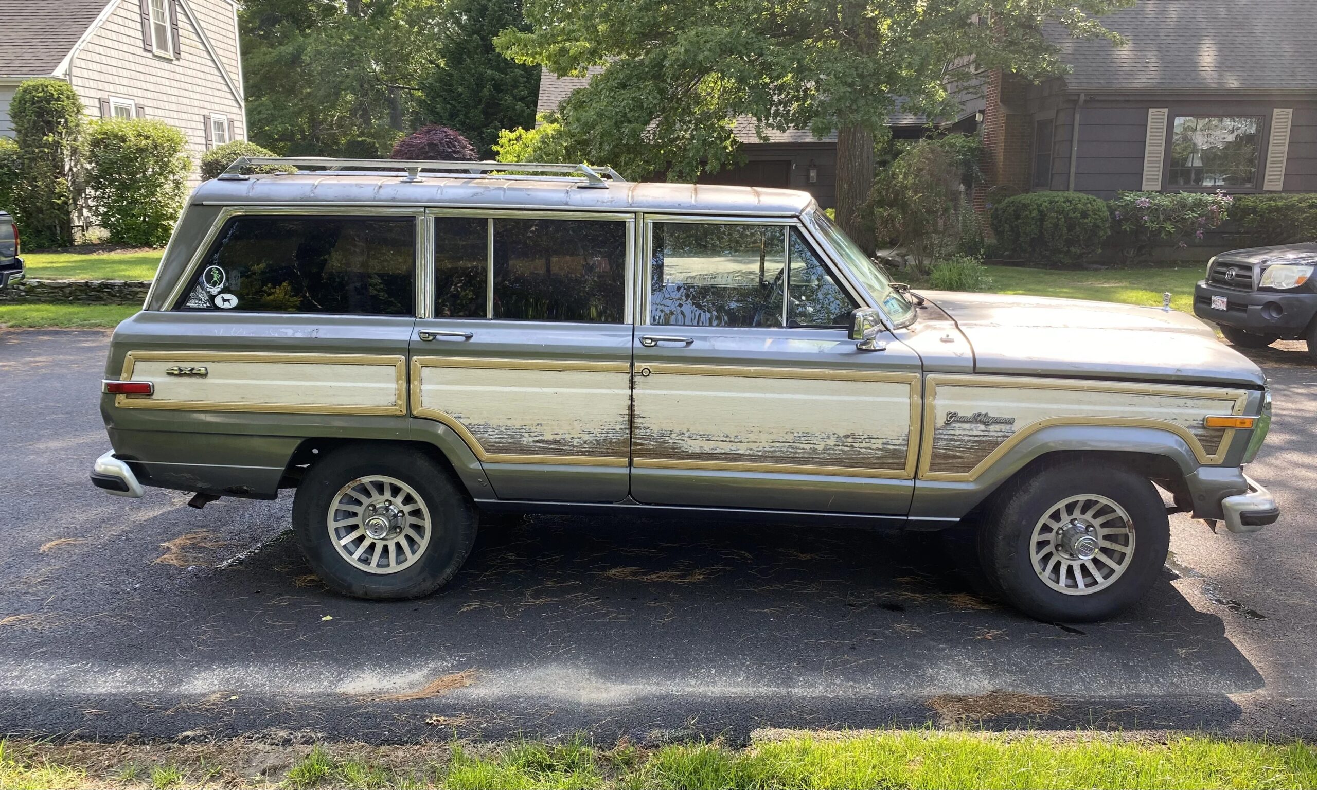 Jeep-Grand-wagoneer-1989-Gray-Burgundy-2