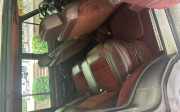 Jeep-Grand-wagoneer-1989-Gray-Burgundy-29