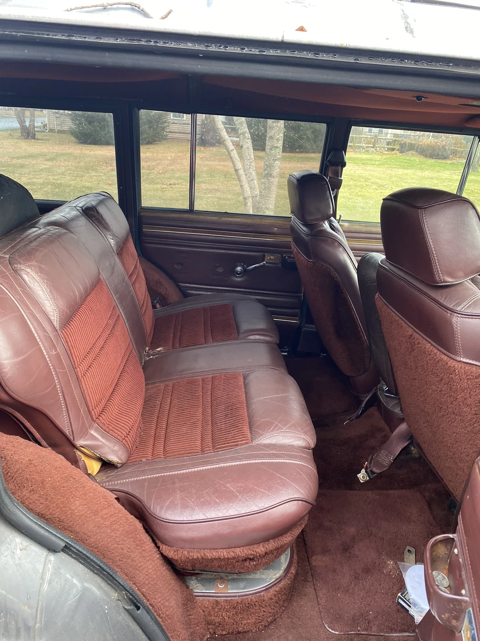 Jeep-Grand-wagoneer-1989-Gray-Burgundy-9