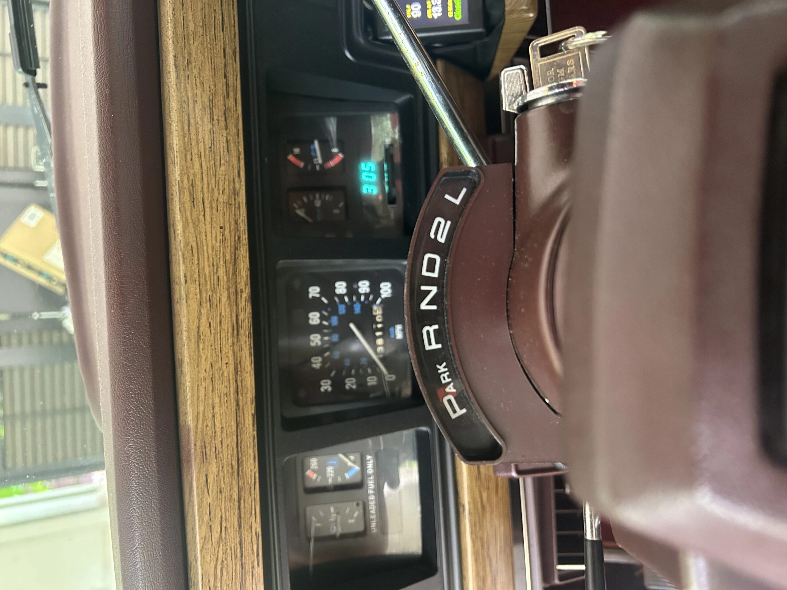 Jeep-Grand-wagoneer-1989-Gray-Burgundy-9