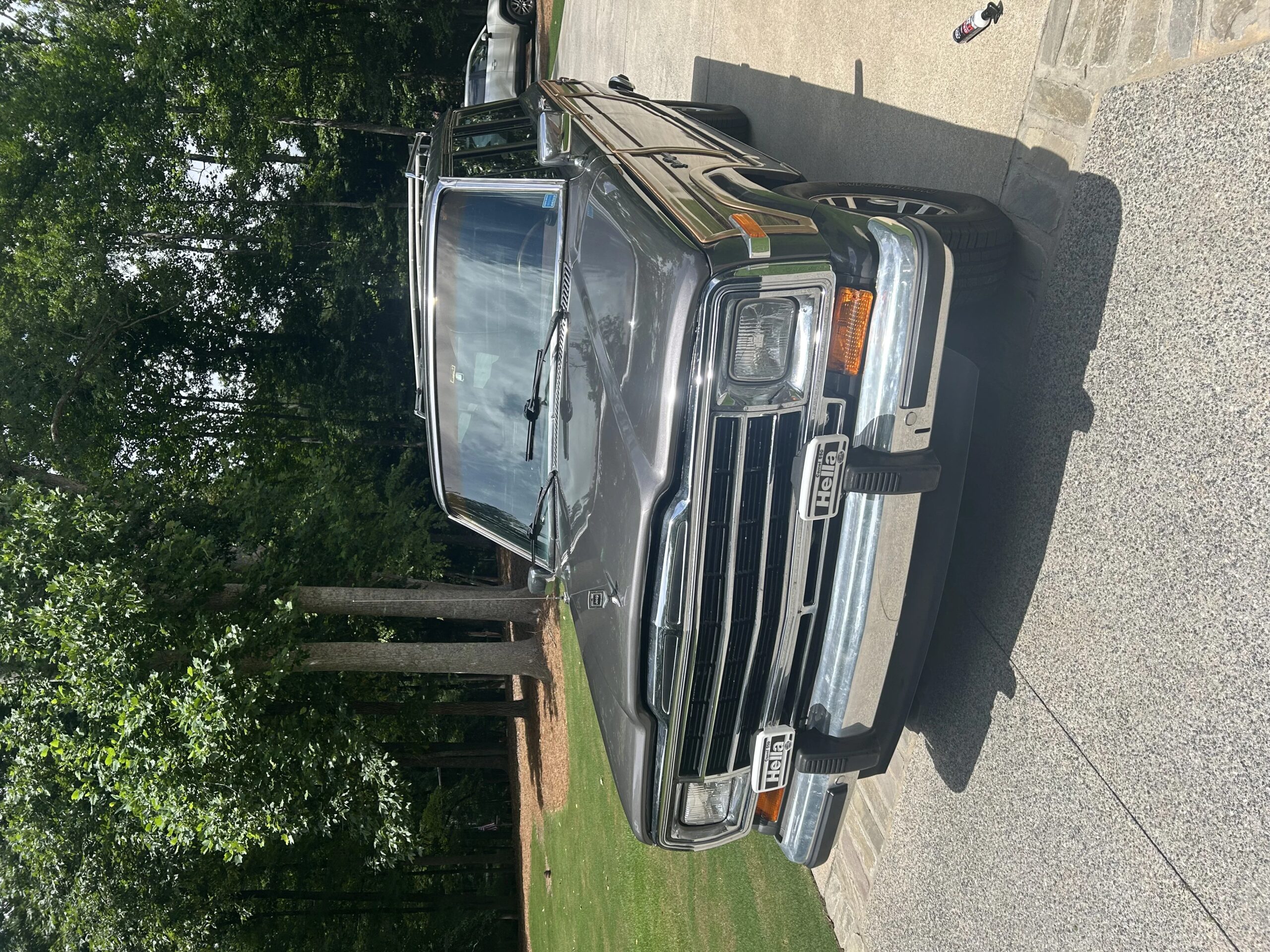 Jeep-Grand-wagoneer-1989-Gray-Burgundy