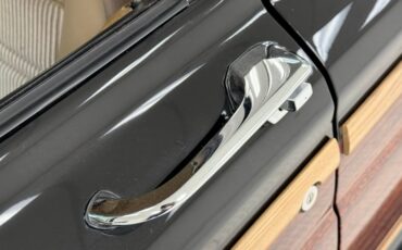 Jeep-Grand-wagoneer-1991-Black-Beige-13