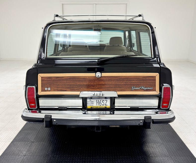 Jeep-Grand-wagoneer-1991-Black-Beige-16