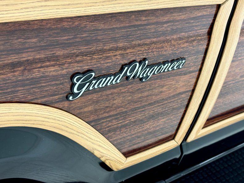 Jeep-Grand-wagoneer-1991-Black-Beige-20