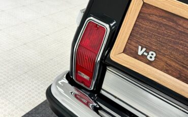 Jeep-Grand-wagoneer-1991-Black-Beige-24