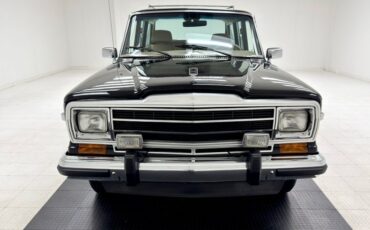 Jeep-Grand-wagoneer-1991-Black-Beige-4