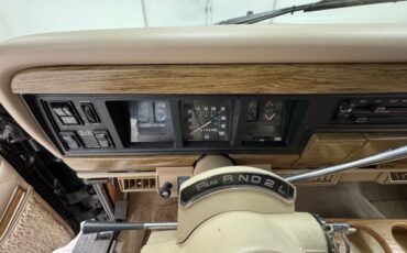 Jeep-Grand-wagoneer-1991-Black-Beige-42