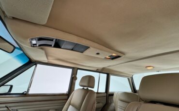 Jeep-Grand-wagoneer-1991-Black-Beige-49