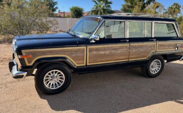 Jeep-Grand-wagoneer-1991-Black-Tan