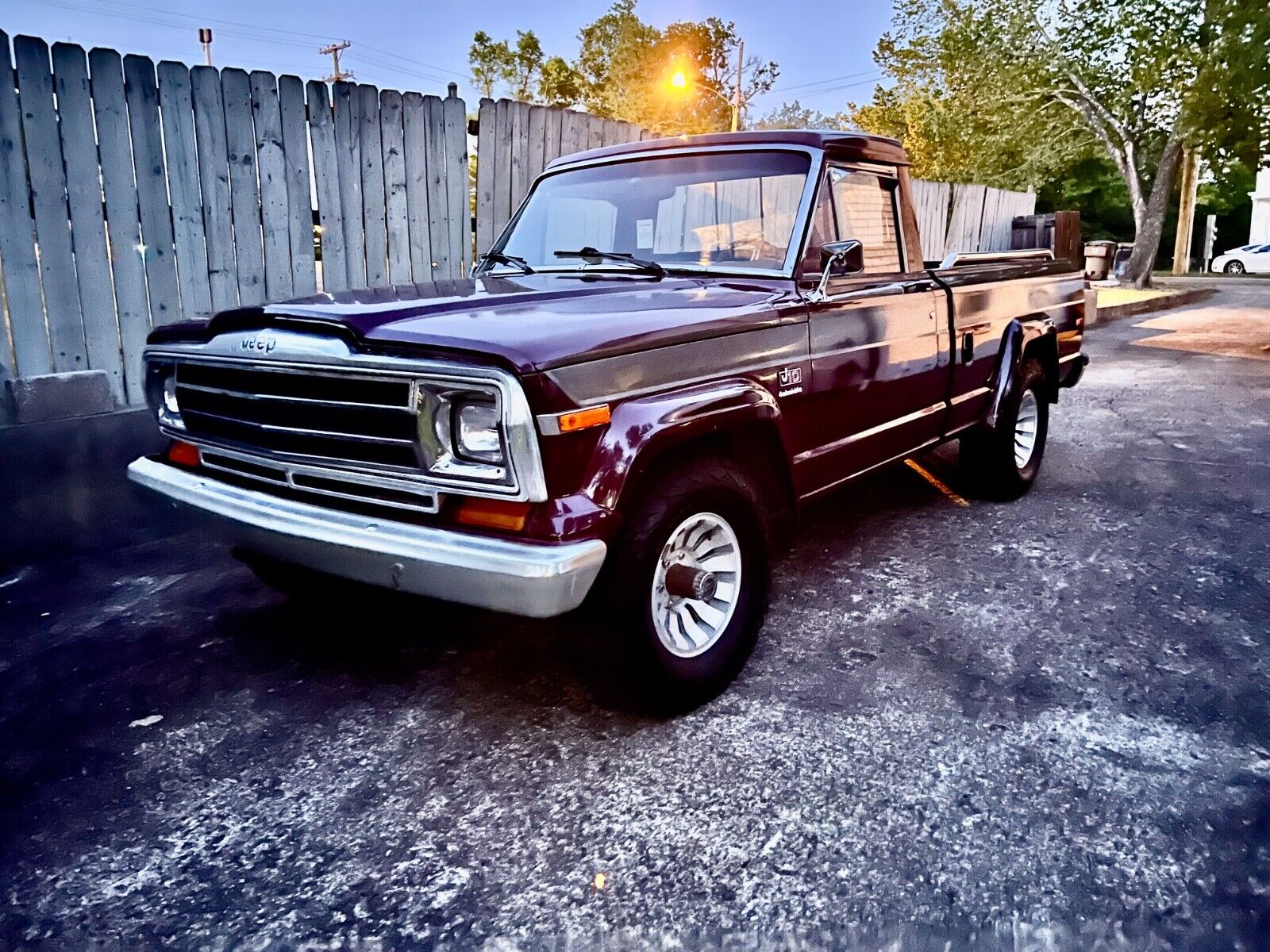 Jeep J10 1981