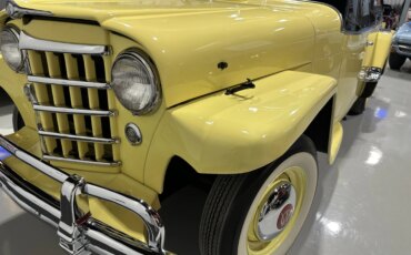 Jeep-Jeepster-1949-Yellow-Black-11