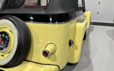 Jeep-Jeepster-1949-Yellow-Black-27