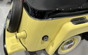 Jeep-Jeepster-1949-Yellow-Black-28
