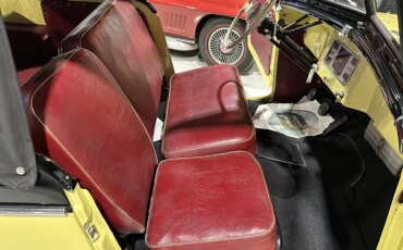 Jeep-Jeepster-1949-Yellow-Black-3