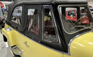 Jeep-Jeepster-1949-Yellow-Black-36