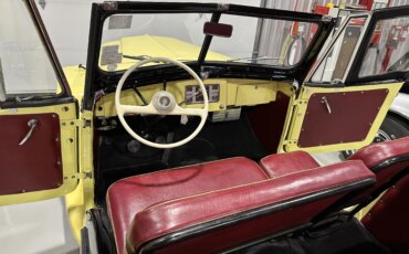 Jeep-Jeepster-1949-Yellow-Black-41