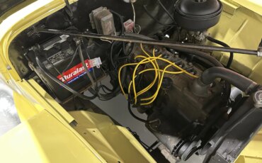 Jeep-Jeepster-1949-Yellow-Black-5