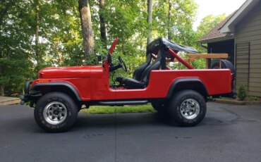 Jeep-Scrambler-1981-Red-Black-2
