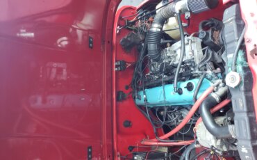 Jeep-Scrambler-1981-Red-Black-5