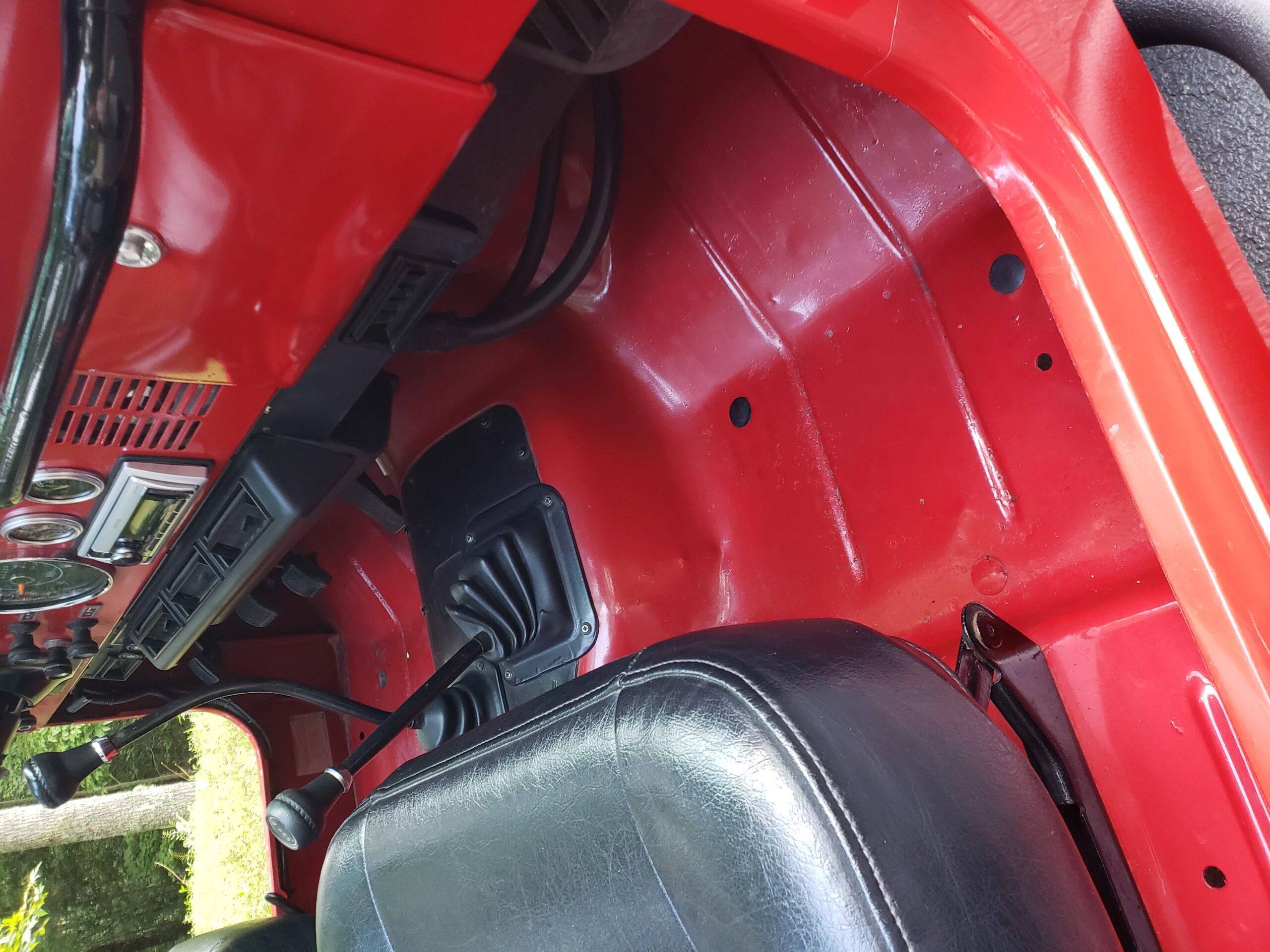 Jeep-Scrambler-1981-Red-Black-9