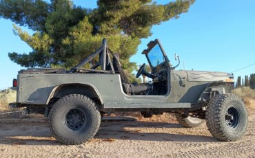Jeep-Scrambler-1982-Black-1