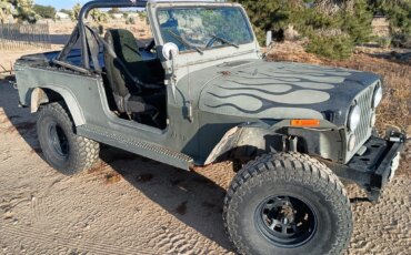 Jeep-Scrambler-1982-Black-3