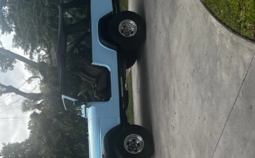 Jeep-Scrambler-1982-Blue-Beige