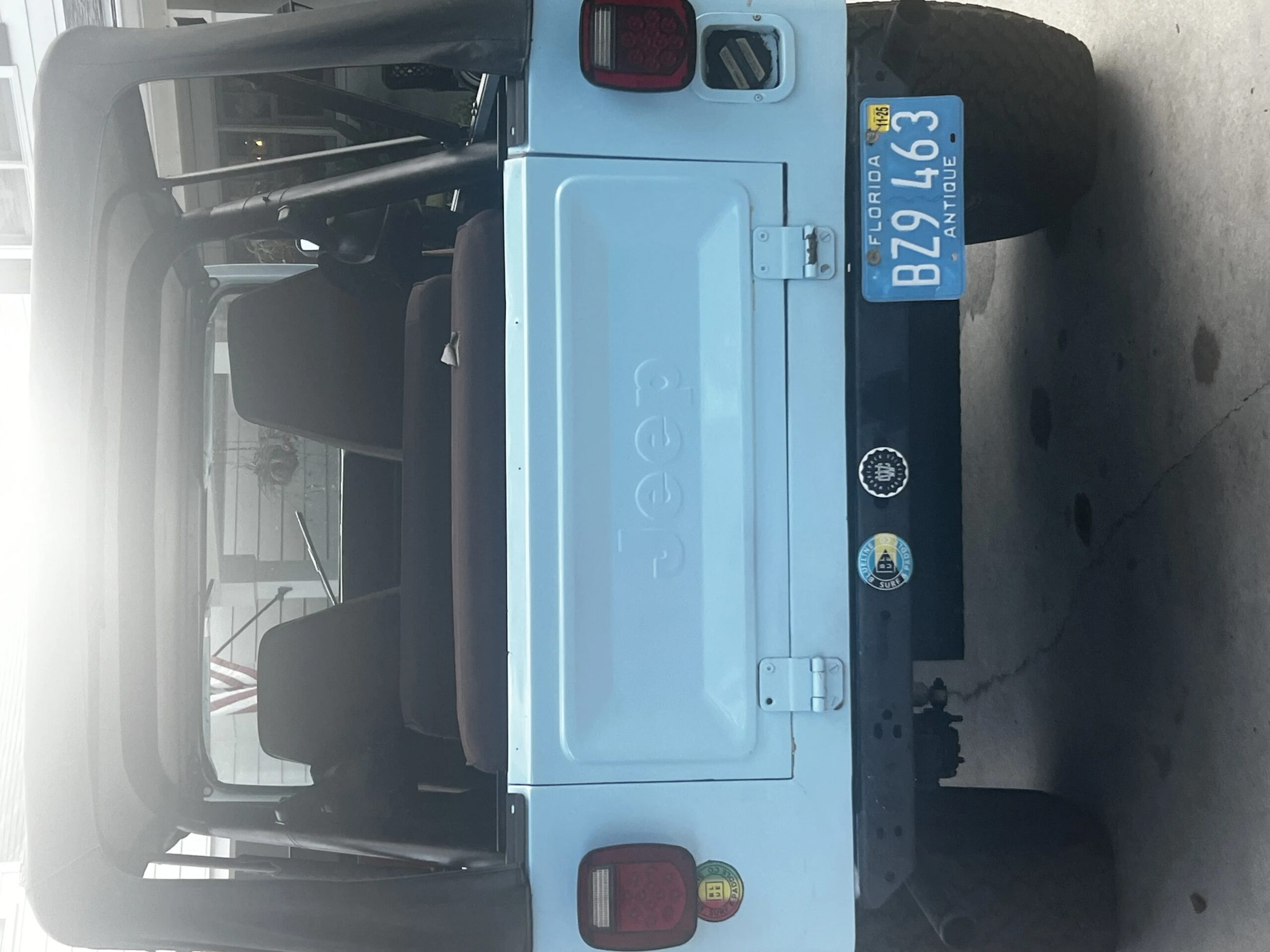 Jeep-Scrambler-1982-Blue-Beige-7
