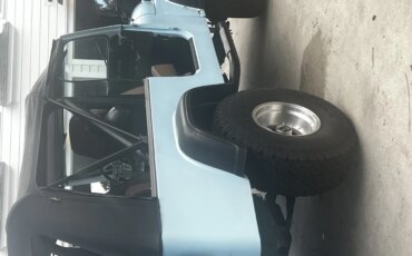 Jeep-Scrambler-1982-Blue-Beige-8