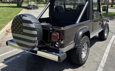 Jeep-Scrambler-1982-Burgundy-Burgundy-3