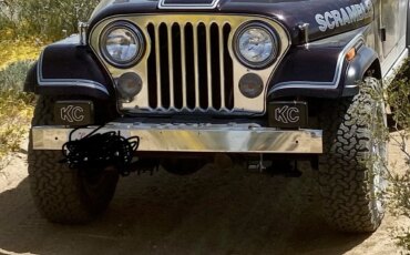 Jeep-Scrambler-1982-Burgundy-Burgundy