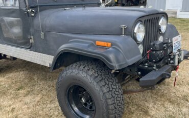 Jeep-Scrambler-1982-Green-Green-3