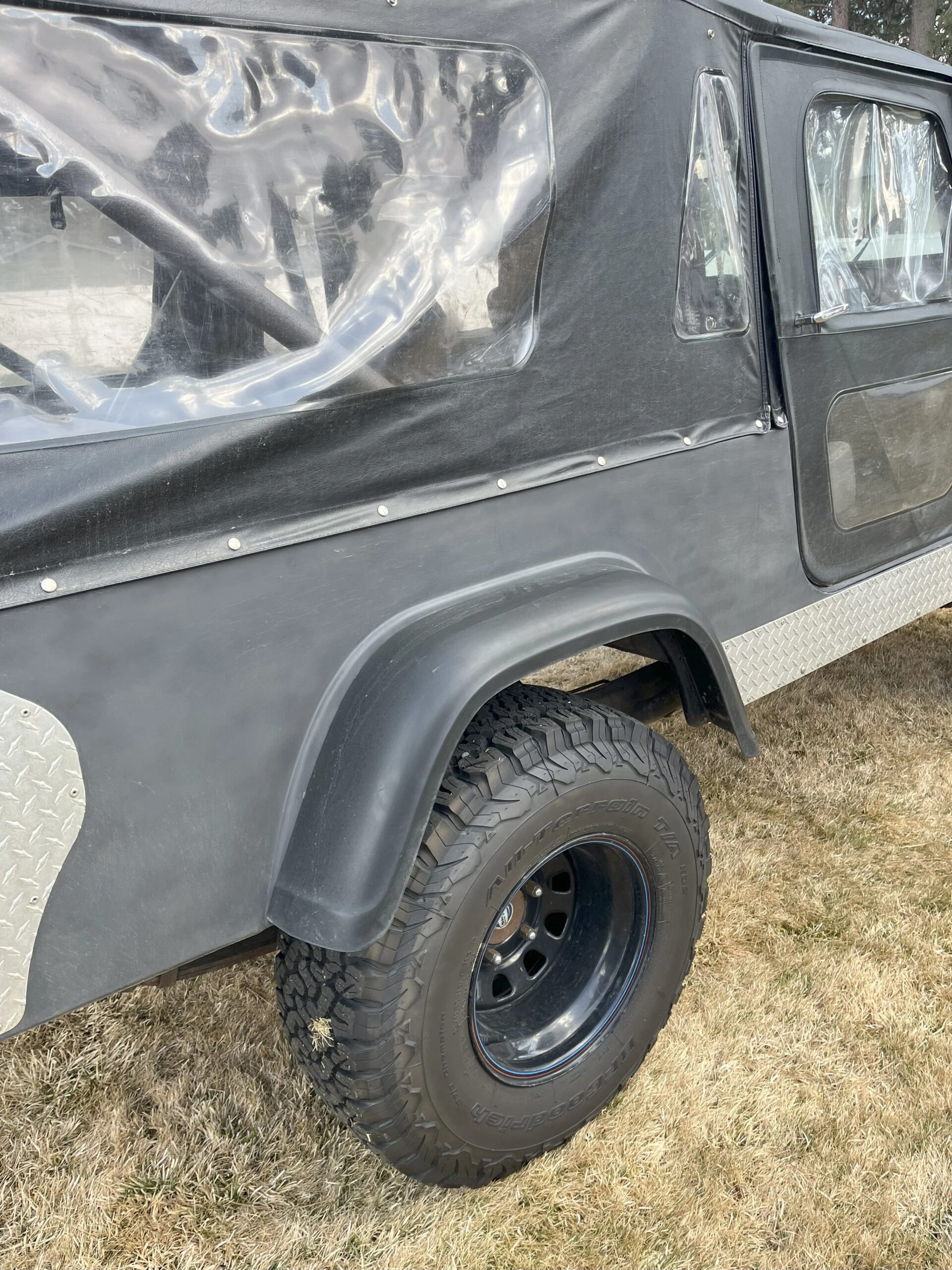 Jeep-Scrambler-1982-Green-Green-4