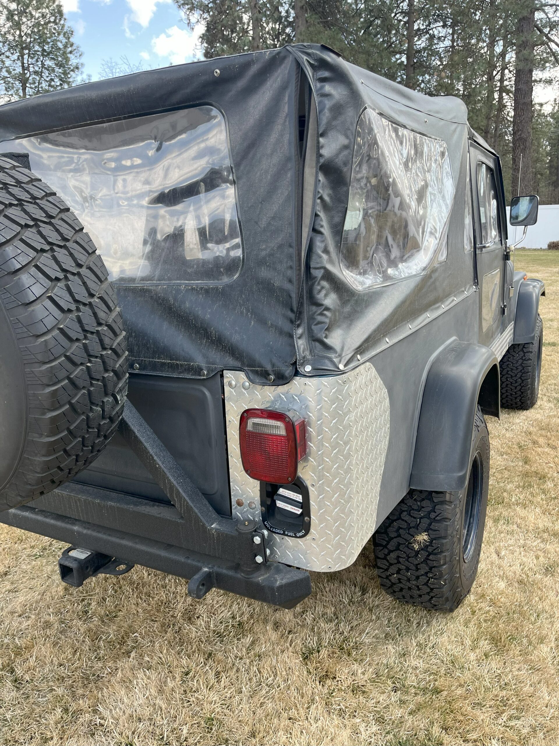 Jeep-Scrambler-1982-Green-Green-5