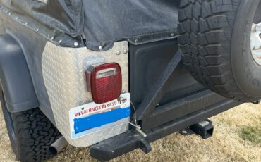 Jeep-Scrambler-1982-Green-Green-6