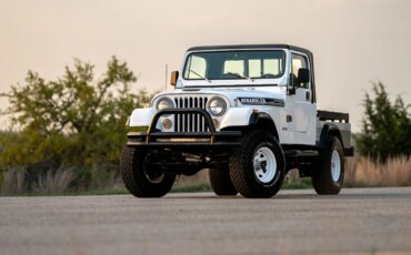 Jeep-Scrambler-1983-White-Black-10