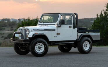 Jeep-Scrambler-1983-White-Black-15