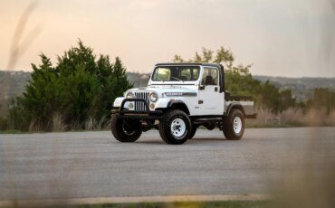 Jeep-Scrambler-1983-White-Black-16