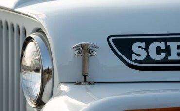 Jeep-Scrambler-1983-White-Black-42
