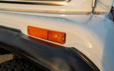 Jeep-Scrambler-1983-White-Black-50