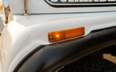 Jeep-Scrambler-1983-White-Black-51