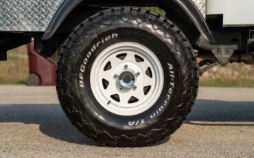 Jeep-Scrambler-1983-White-Black-55