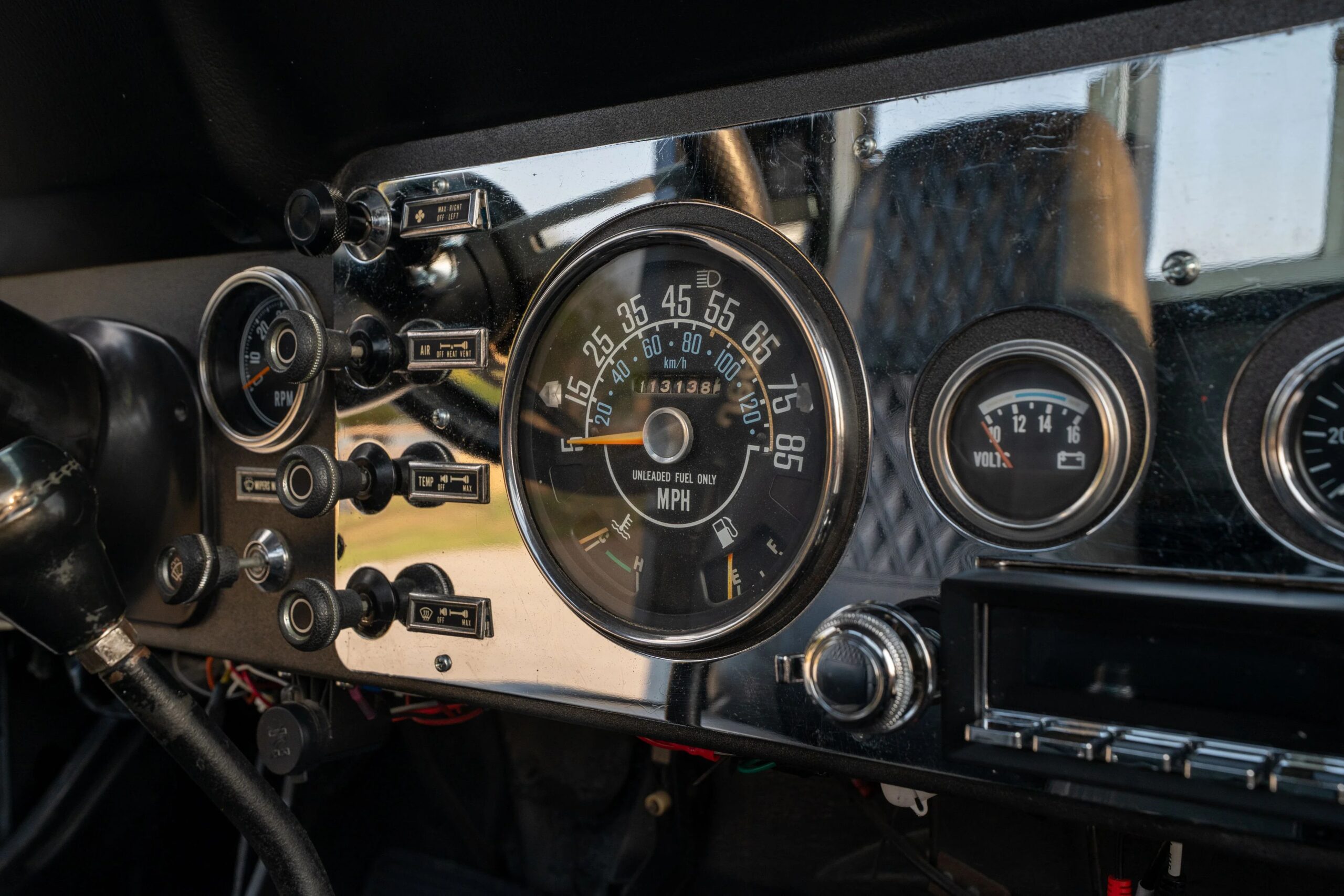 Jeep-Scrambler-1983-White-Black-71
